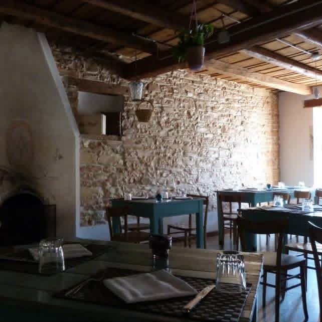 Sala interna dell'osteria