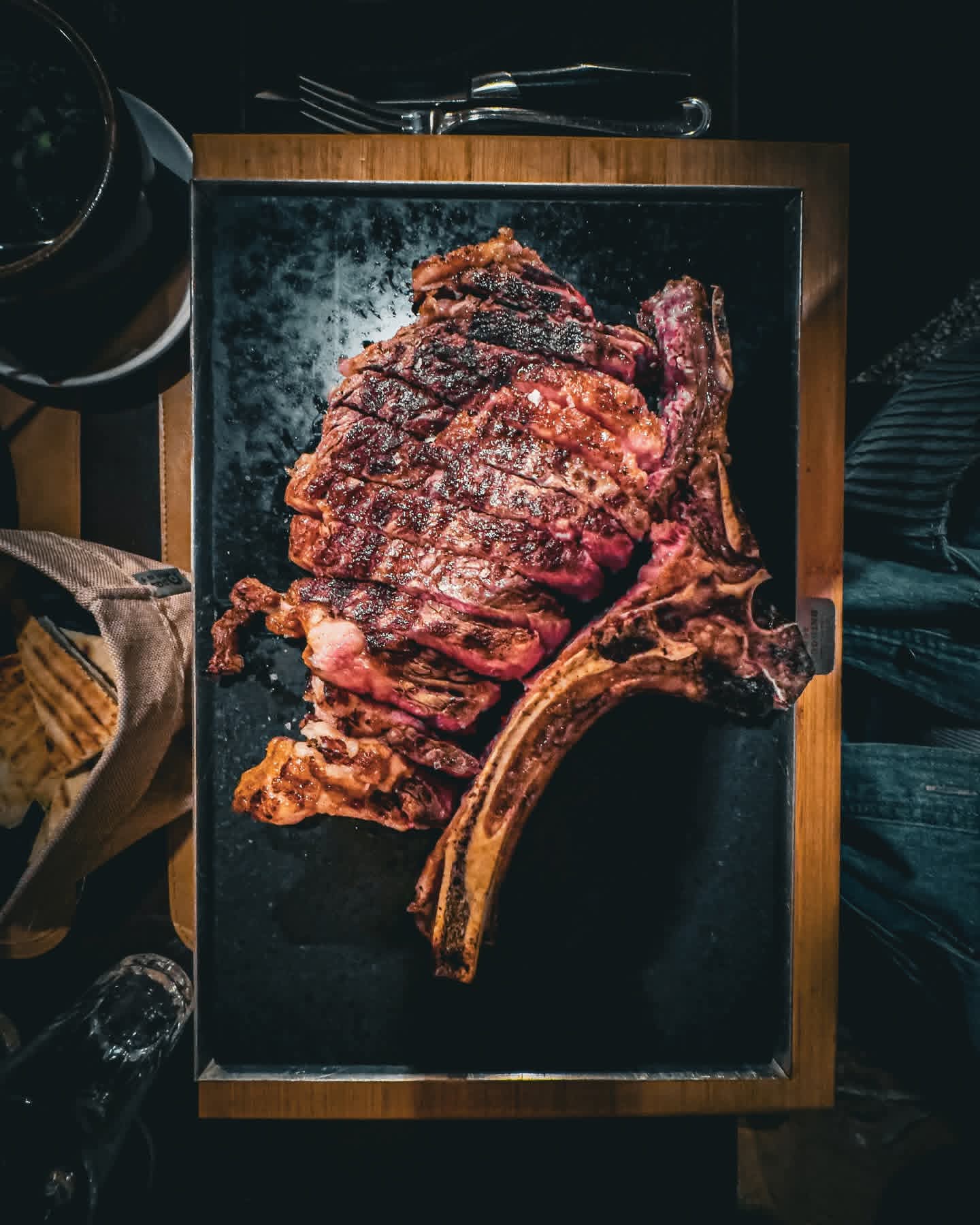 Tomahawk alla brace